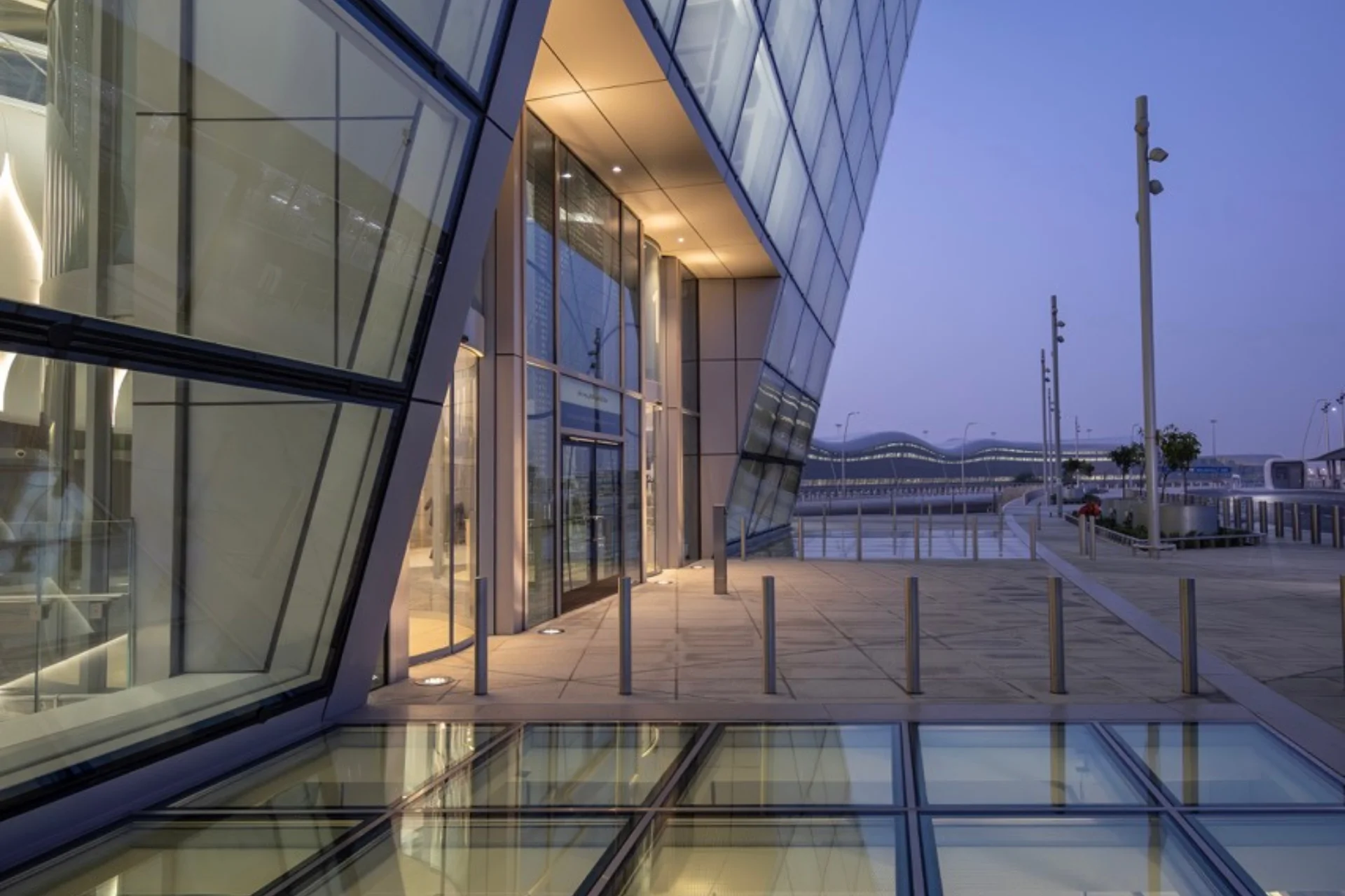 AUH-Airport-4